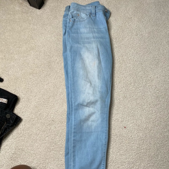 YMI jeans - Picture 4 of 7